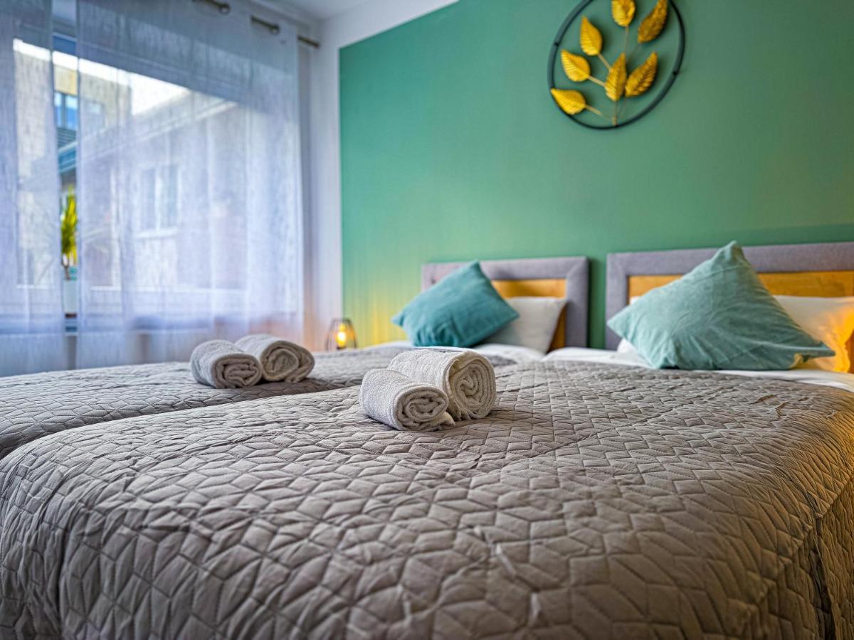 Immostay #6 - Ferienhaus 4 Zimmer Fuer 8 Personen, Wifi & Zentrum BRE Exterior foto