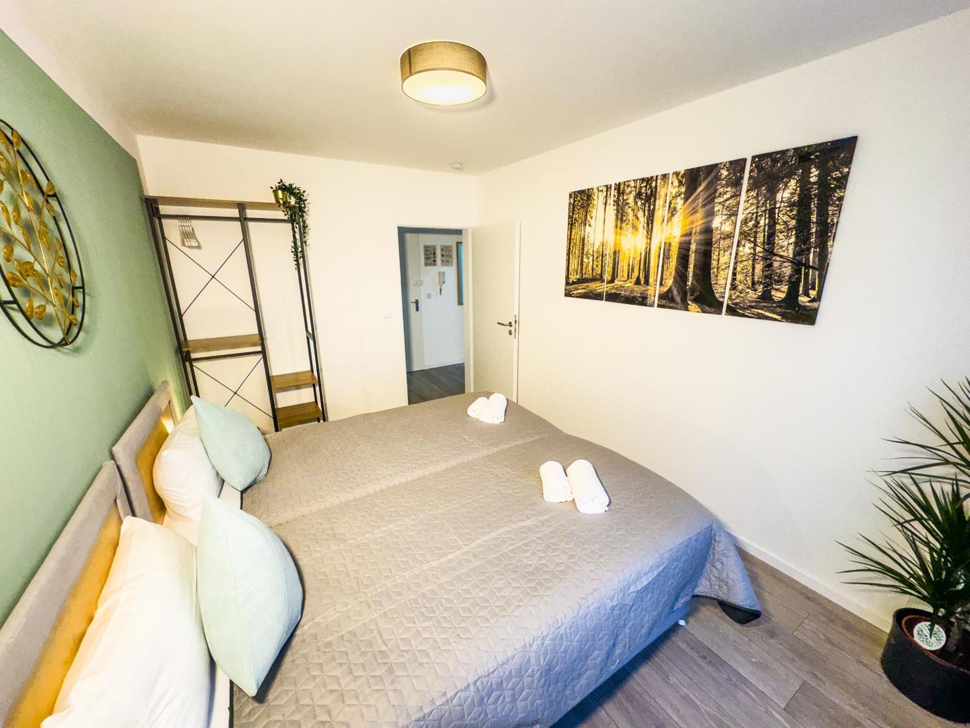 Immostay #6 - Ferienhaus 4 Zimmer Fuer 8 Personen, Wifi & Zentrum BRE Exterior foto